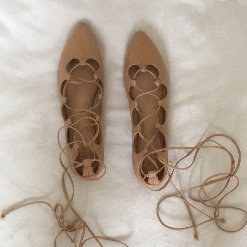 NWOT Schutz Tan Lace-up Flats, Size 9